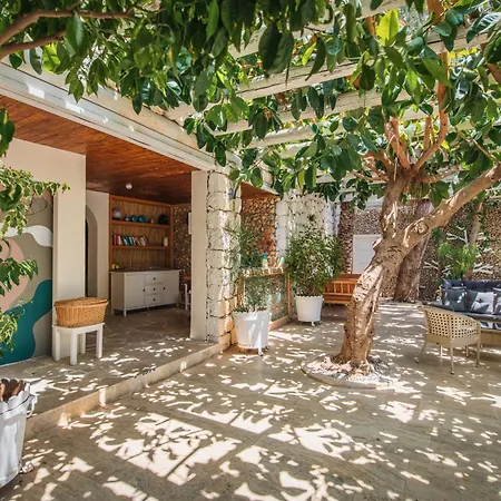 Likya Gardens Bed & Breakfast Kas