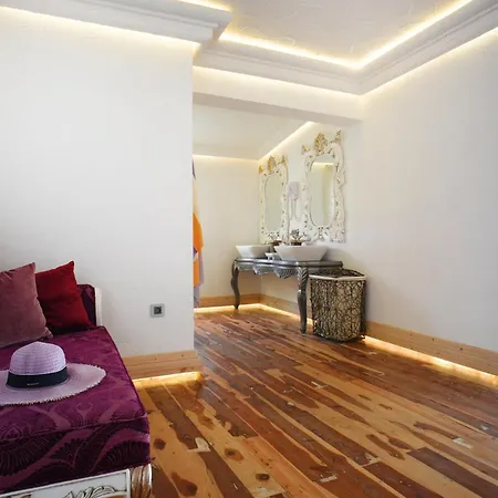 Likya Gardens Bed & Breakfast