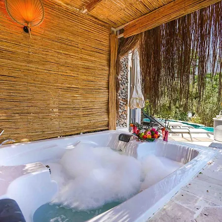 Bed & Breakfast Likya Gardens